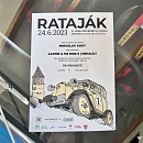 Jízda historických automobilů a motocyklů do vrchu Rataják v Ratajích